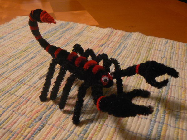 Pipe Cleaner Lizard Fun Family Crafts